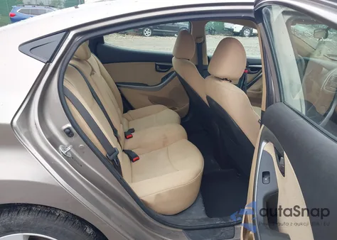 2013 Hyundai Elantra Gls z USA, uszkodzony, nr VIN 5NPDH4AE3DH447555